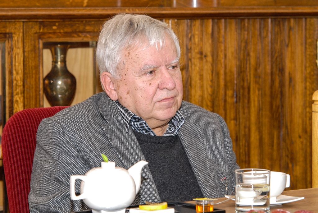 Primátor Zrzavecký a náměstek Baxa na plzeňské radnici přijali jubilanta architekta Jana Soukupa (foto: M. Pecuch, 12.1.2017)