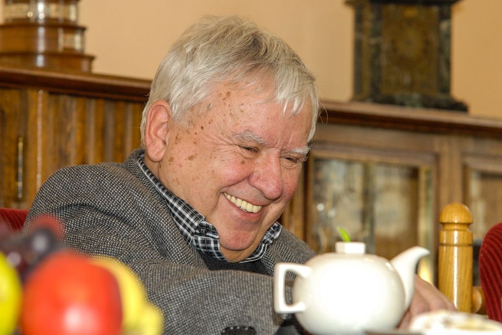 Primátor Zrzavecký a náměstek Baxa na plzeňské radnici přijali jubilanta architekta Jana Soukupa (foto: M. Pecuch, 12.1.2017)