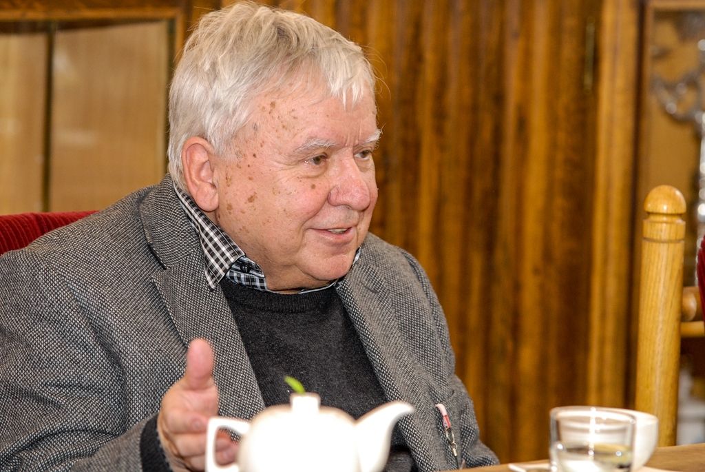 Primátor Zrzavecký a náměstek Baxa na plzeňské radnici přijali jubilanta architekta Jana Soukupa (foto: M. Pecuch, 12.1.2017)