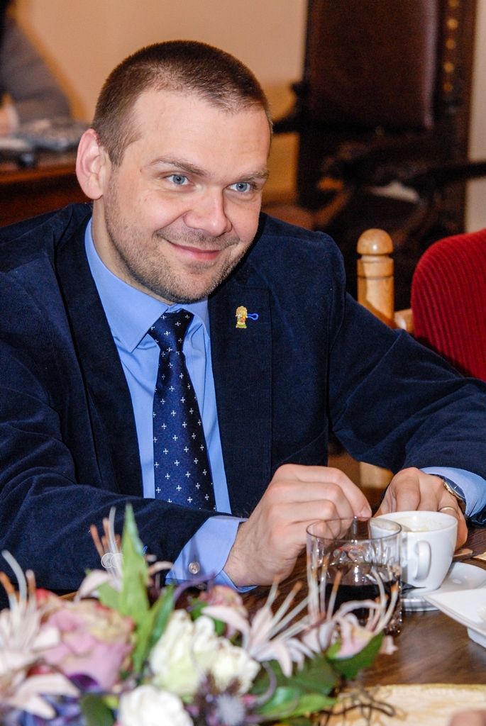 Na plzeňské radnici se setkali bývalí primátoři města Zdeněk Mraček, Zdeněk Prosek, Miroslav Kalous, Martin Baxa a současný primátor Martin Zrzavecký (foto: M. Pecuch, 7.2.2017)