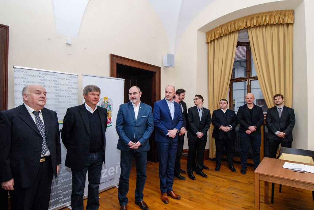 Plzeň, kraj i sportovní svazy a místní kluby podepsaly memoranda o spolupráci (foto: M. Pecuch, 10.2.2017)