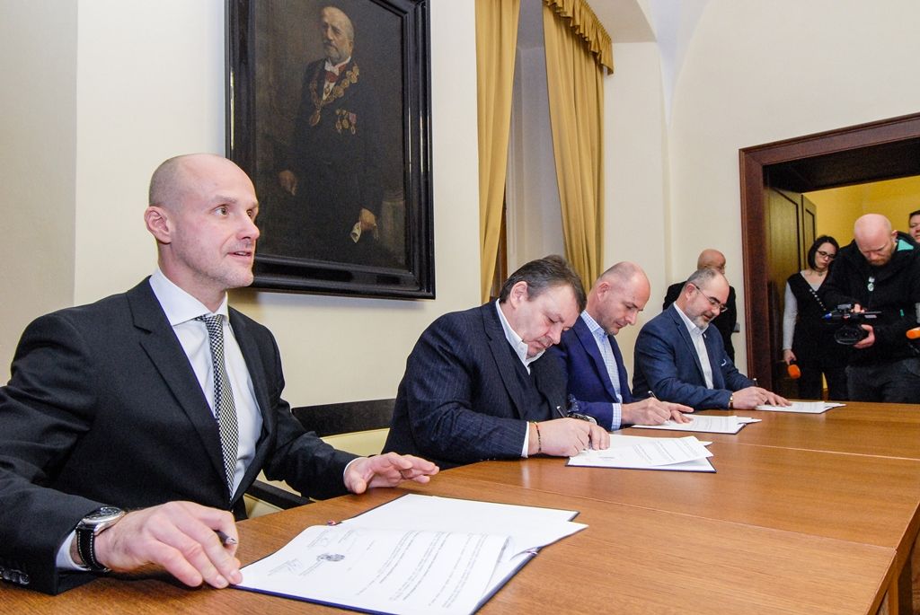 Plzeň, kraj i sportovní svazy a místní kluby podepsaly memoranda o spolupráci