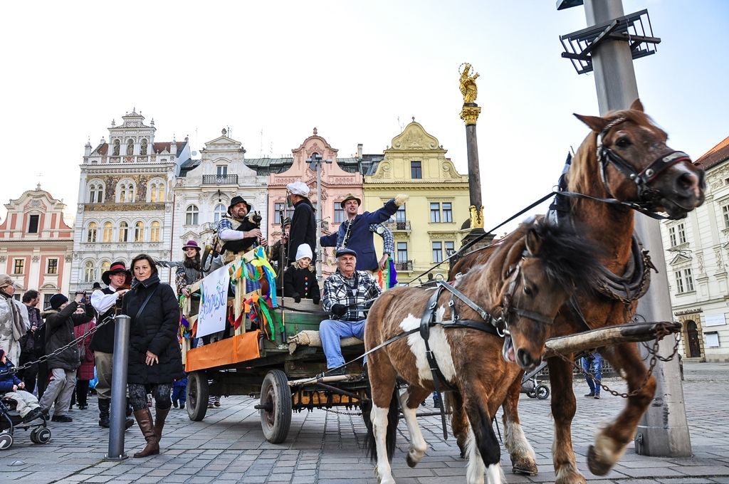 Masopustní masky prošly Plzní (foto: M. Pecuch, 25.2.2017)