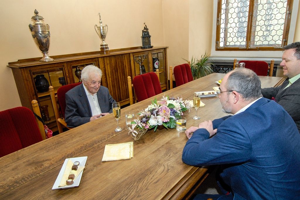 Primátor přijal Hanuše Salze (foto: M. Pecuch, 28.2.2017)