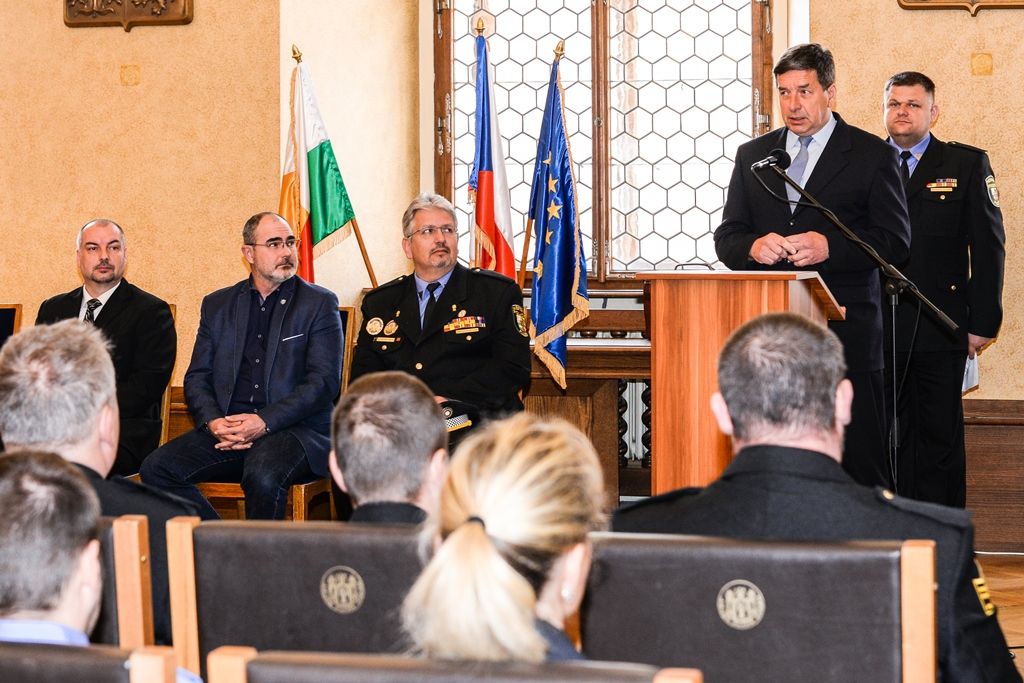 Primátor města ocenil přes šest desítek strážníků Městské policie Plzeň (foto: M. Pecuch, 19.4.2017)