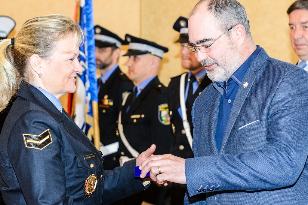 Primátor města ocenil přes šest desítek strážníků Městské policie Plzeň (foto: M. Pecuch, 19.4.2017)