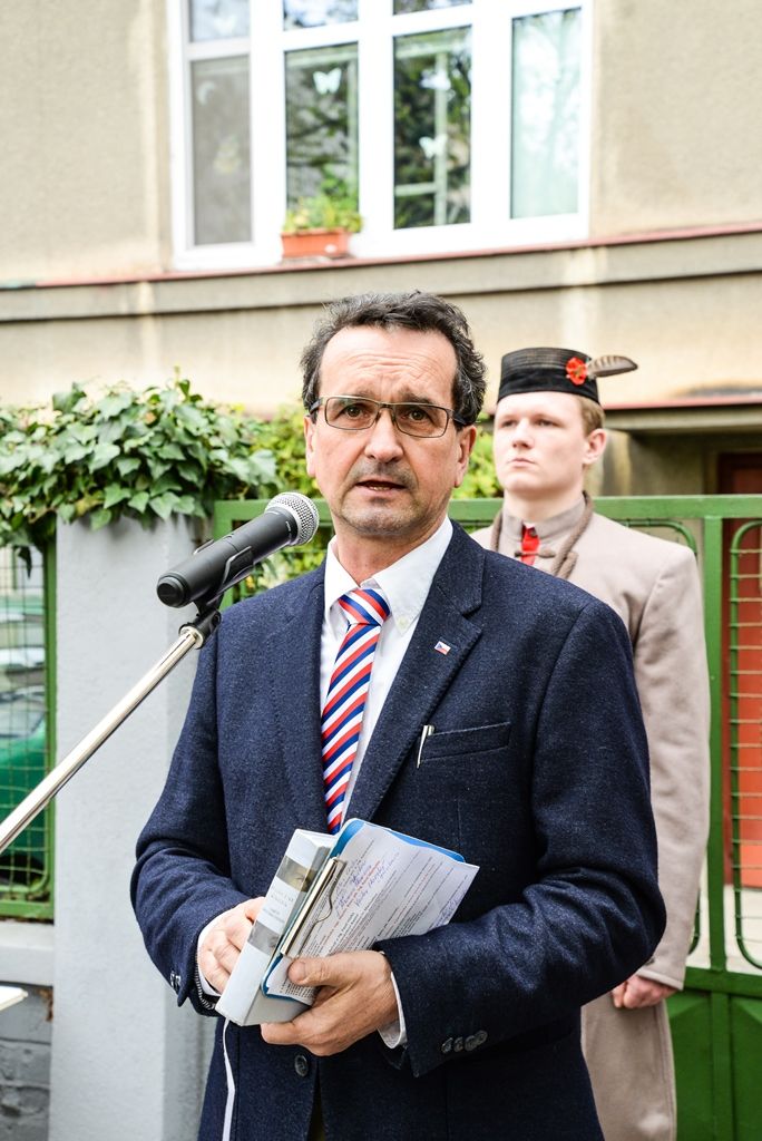 Hrdinové z Plzně mají nově pamětní desky - Anthropiod, Out Distance a Steel (foto: M. Pecuch, 25.4.2017)