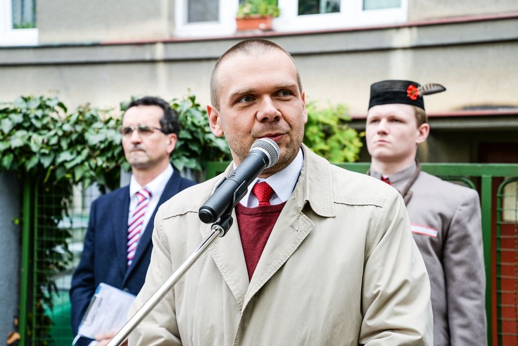Hrdinové z Plzně mají nově pamětní desky - Anthropiod, Out Distance a Steel (foto: M. Pecuch, 25.4.2017)