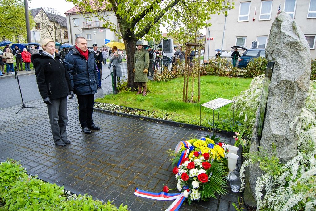 Slavnosti svobody 2017 - Pietní akt Litice (foto: M. Pecuch, 26.4.2017)