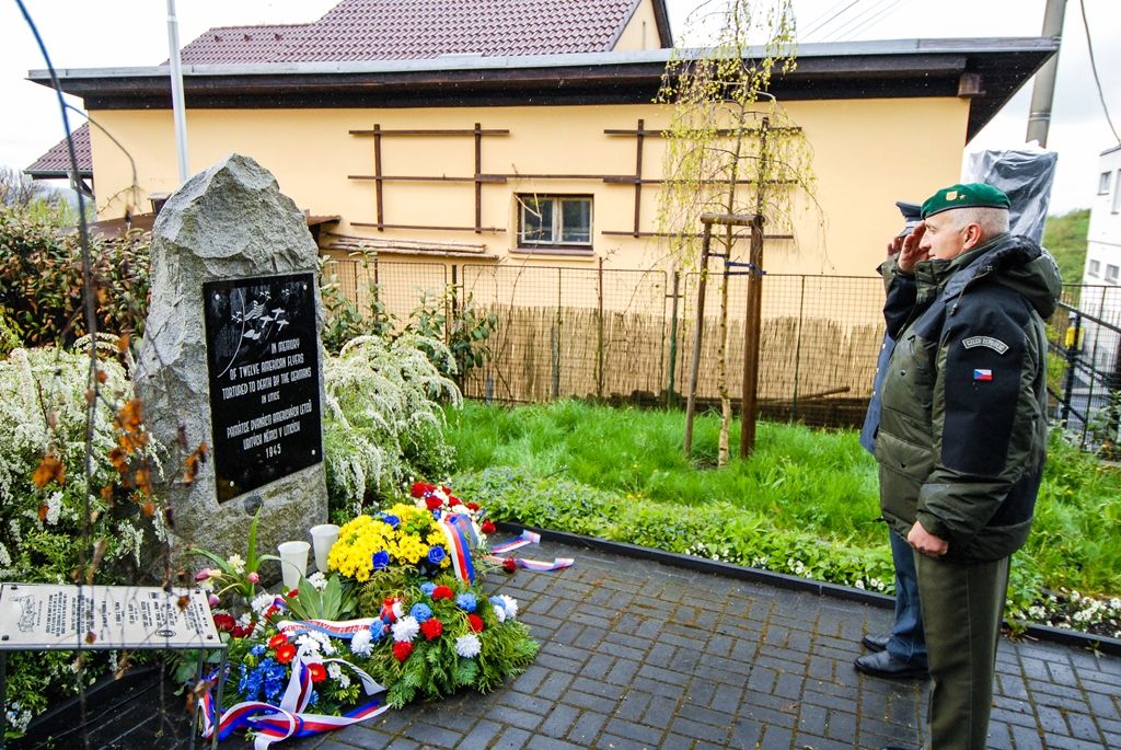 Slavnosti svobody 2017 - Pietní akt Litice (foto: M. Pecuch, 26.4.2017)