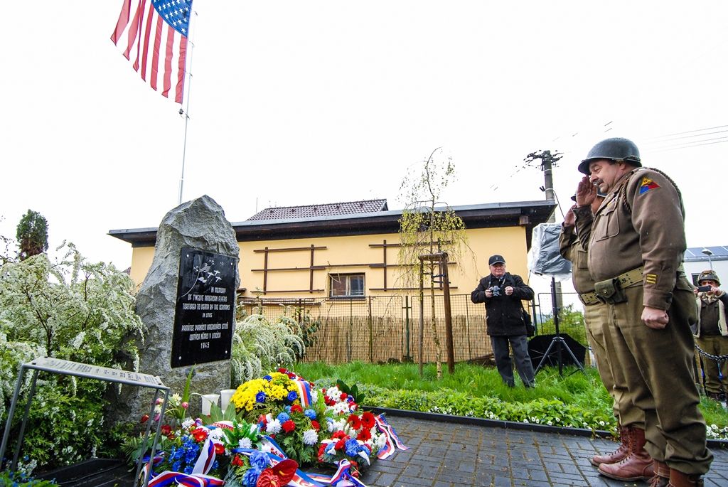 Slavnosti svobody 2017 - Pietní akt Litice (foto: M. Pecuch, 26.4.2017)