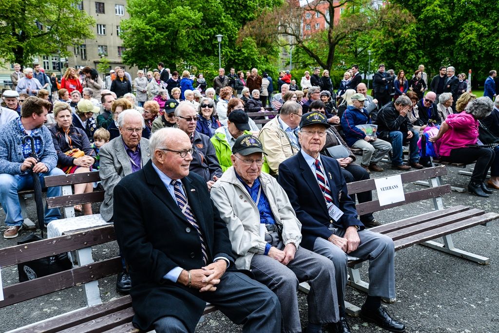 Slavnosti svobody 2017 - Pietní akt na nám. Míru (foto: M. Pecuch, 5.5.2017)