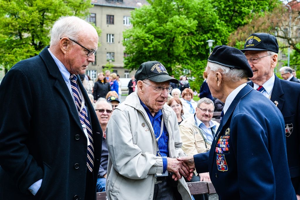 Slavnosti svobody 2017 - Pietní akt na nám. Míru (foto: M. Pecuch, 5.5.2017)