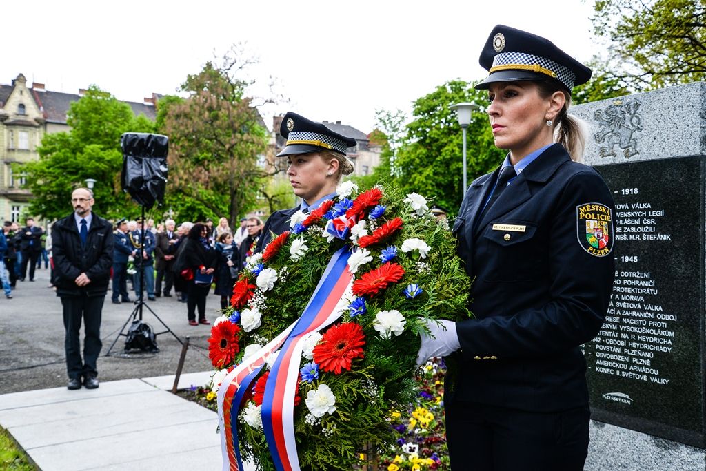 Slavnosti svobody 2017 - Pietní akt na nám. Míru (foto: M. Pecuch, 5.5.2017)