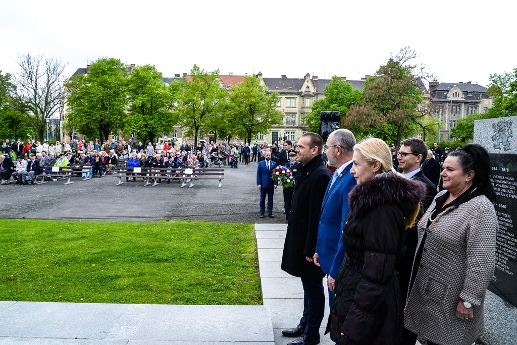 Slavnosti svobody 2017 - Pietní akt na nám. Míru (foto: M. Pecuch, 5.5.2017)