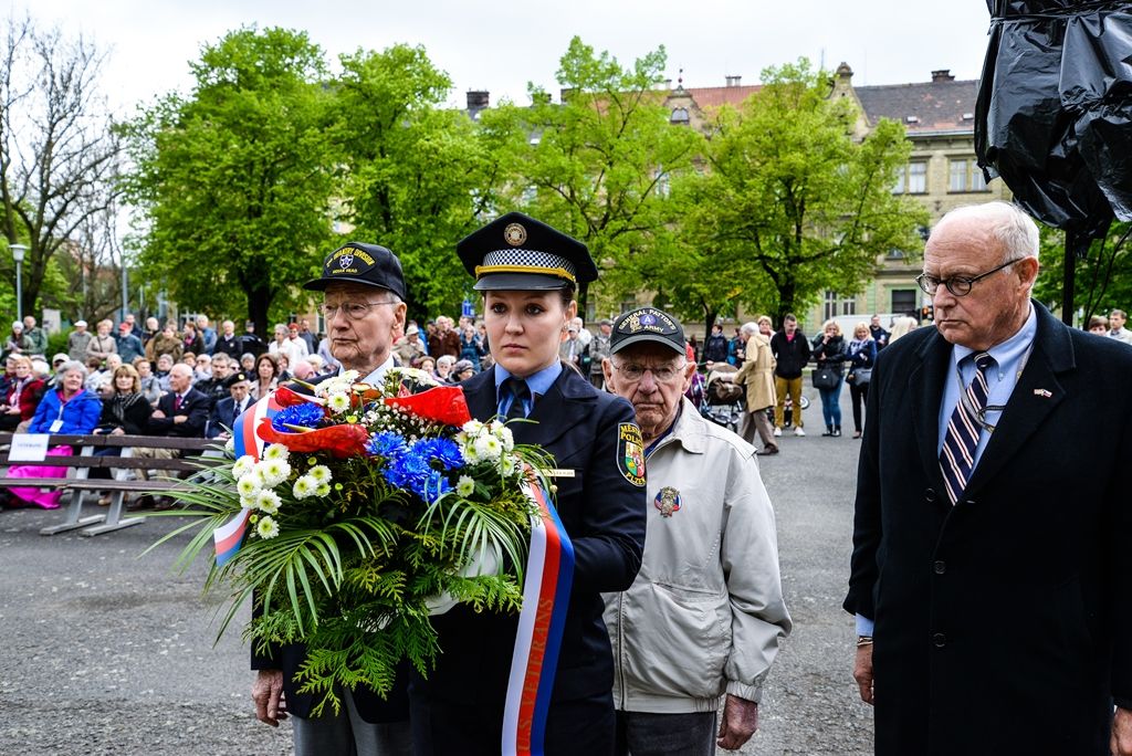 Slavnosti svobody 2017 - Pietní akt na nám. Míru (foto: M. Pecuch, 5.5.2017)