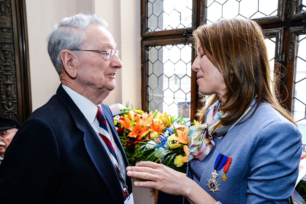 Slavnosti svobody 2017 - Přijetí velvyslanců USA a Belgie na plzeňské radnici a následný pietní akt (foto: M. Pecuch, 6.5.2017)