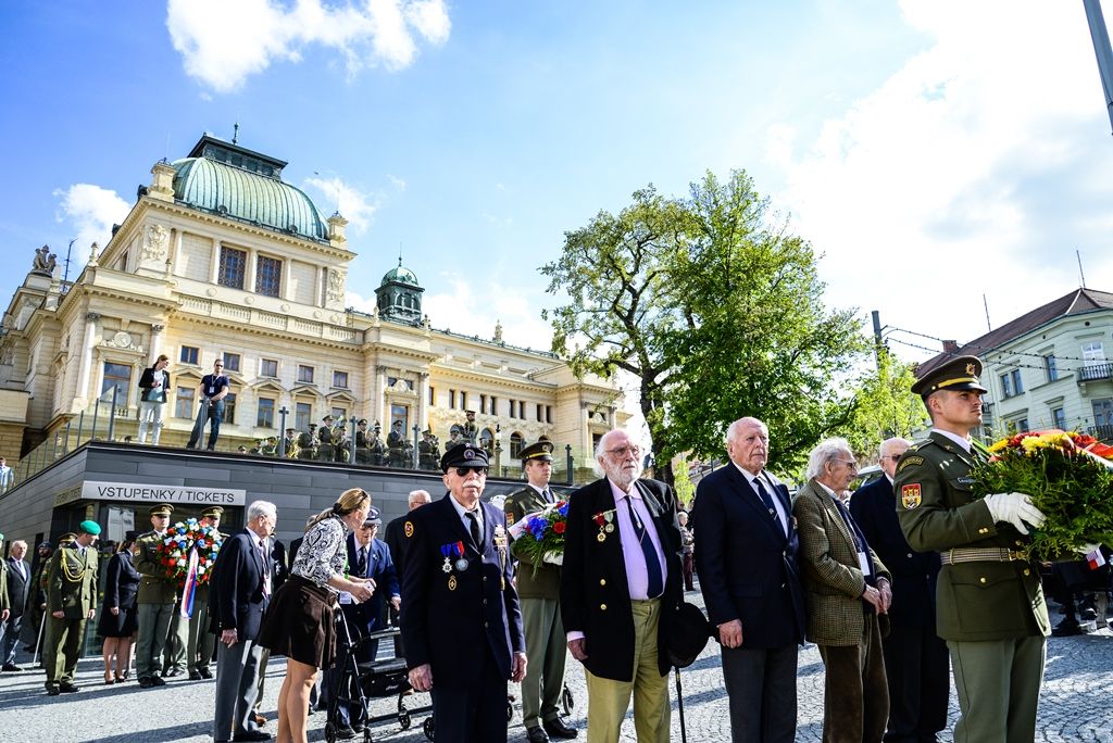 Slavnosti svobody 2017 - Vzpomínkový akt Díky, Ameriko! u Památníku gen. Pattona (foto: M. Pecuch, 6.5.2017)