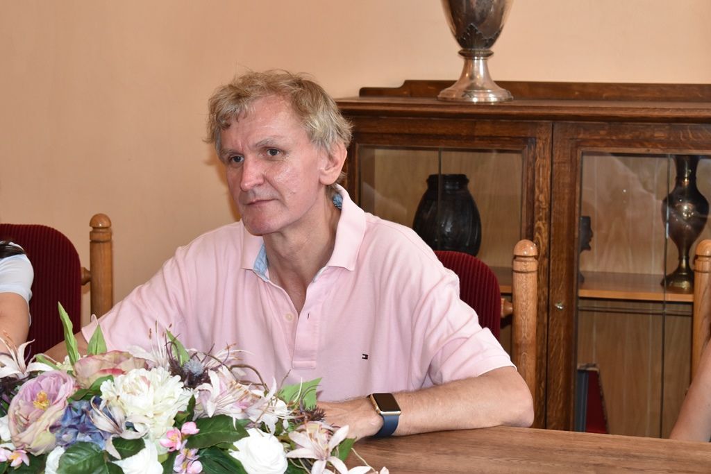 Fotograf Jan Šibík vystavuje v mázhauzu plzeňské radnice (foto: A. Jarošová, 31.5.2017)