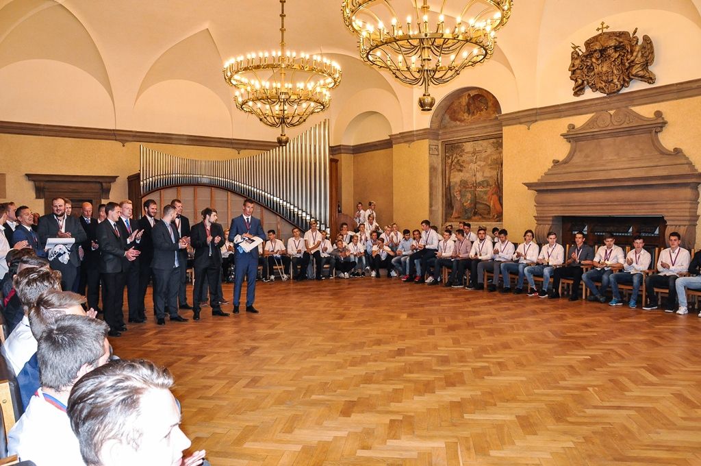 Úspěchy mladých hokejistů HC Plzeň 1929 ocenilo vedení města Plzně (foto: M. Pecuch, 14.6.2017)