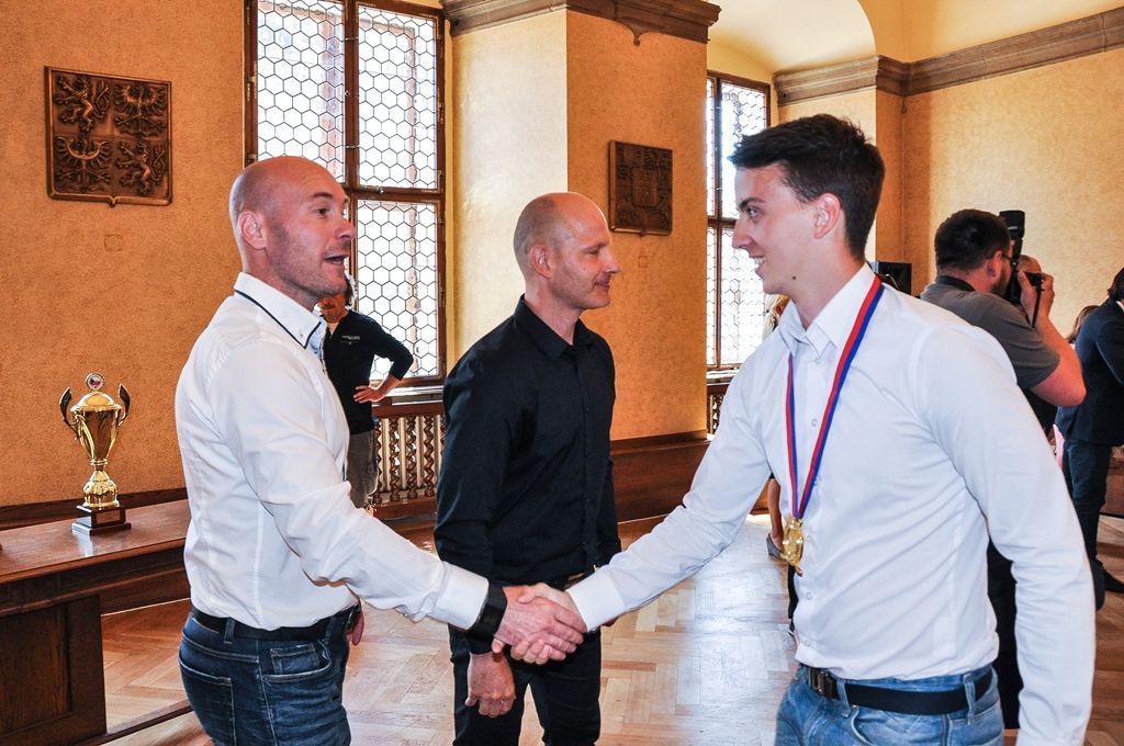 Úspěchy mladých hokejistů HC Plzeň 1929 ocenilo vedení města Plzně (foto: M. Pecuch, 14.6.2017)