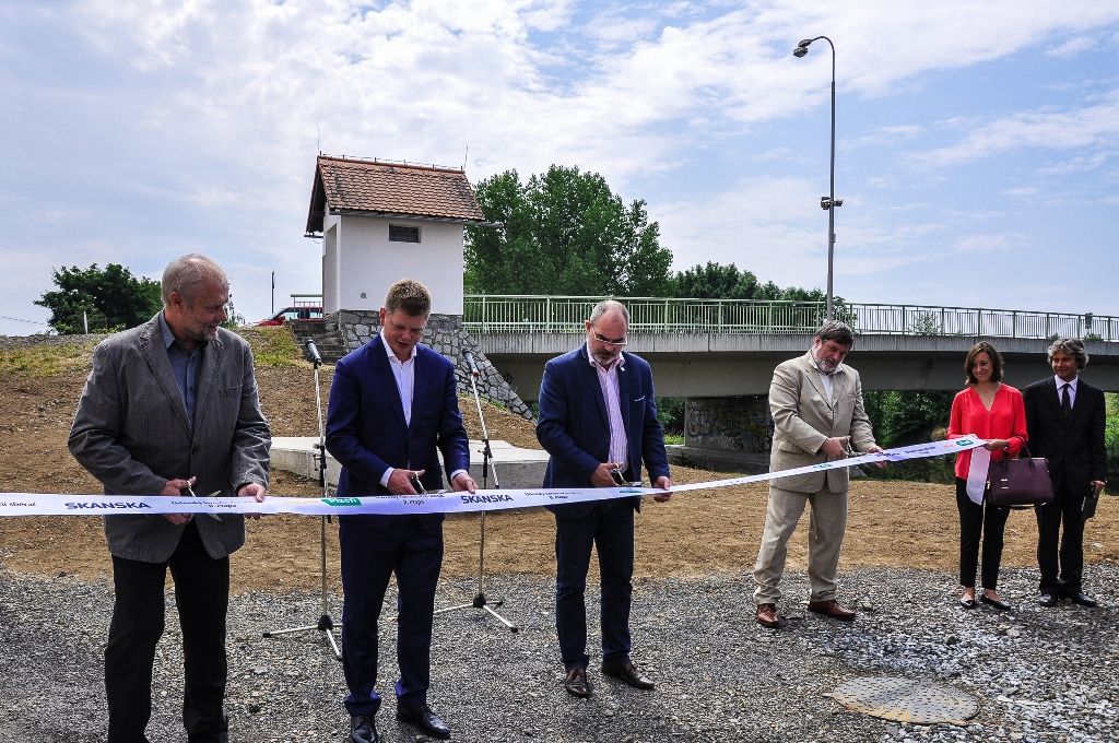 Plzeň dokončila kanalizační řad podél Úslavy (foto: M. Pecuch, 28.6.2017)