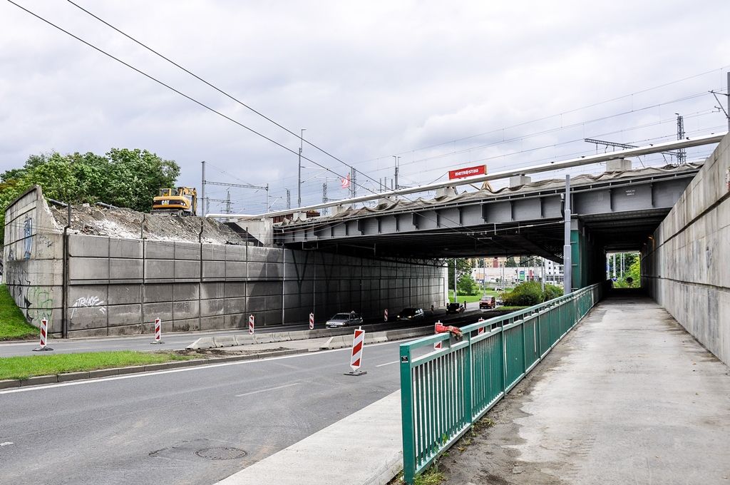 Rekonstrukce železničního mostu Gambrinus (25.7.2017)