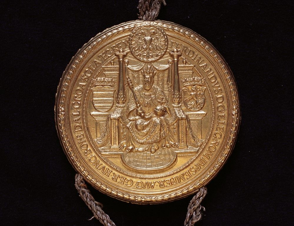 Vzácné dokumenty Plzně se staly archivními kulturními památkami