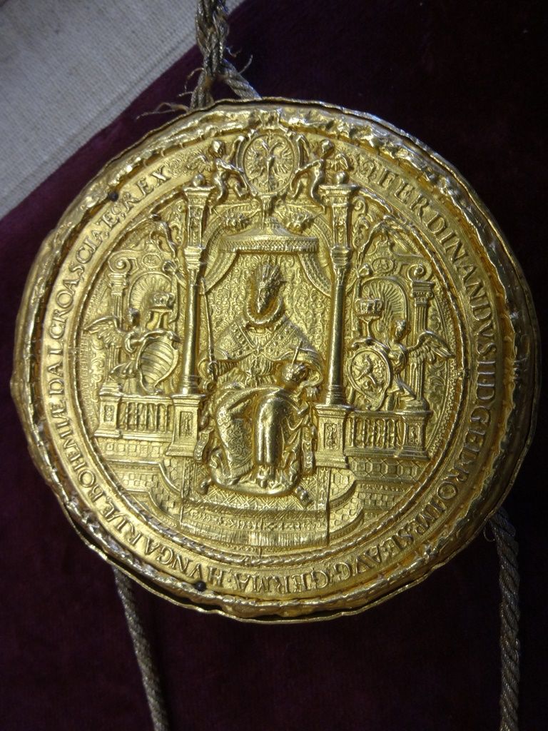 Vzácné dokumenty Plzně se staly archivními kulturními památkami (foto: Archiv města Plzně, 27.7.2017)