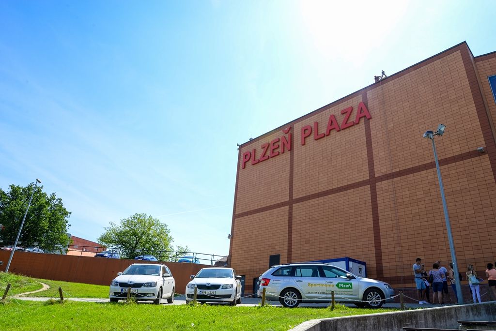 Primátor, hejtman i radní slanili na zkoušku, v pátek tím zahájí Sportmanii (foto: M. Pecuch, 17.8.2017)