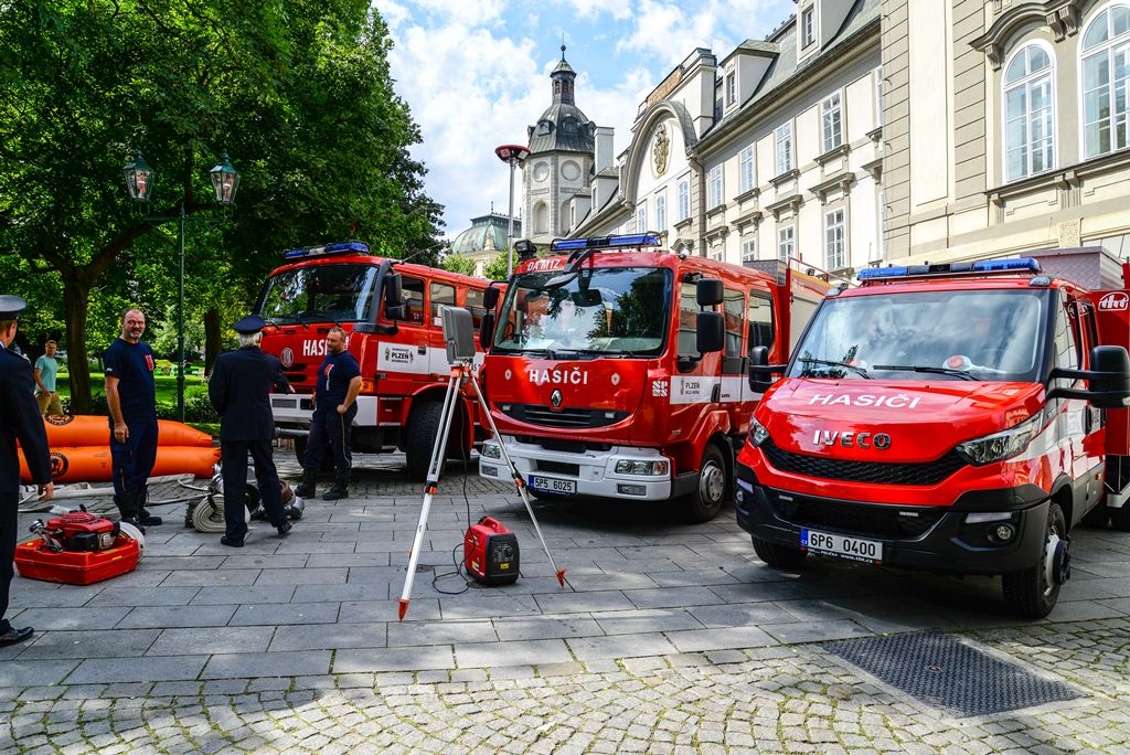 Výstava dobrovolných hasičů připomíná povodeň před 15 lety (foto: M. Pecuch, 24.8.2017)