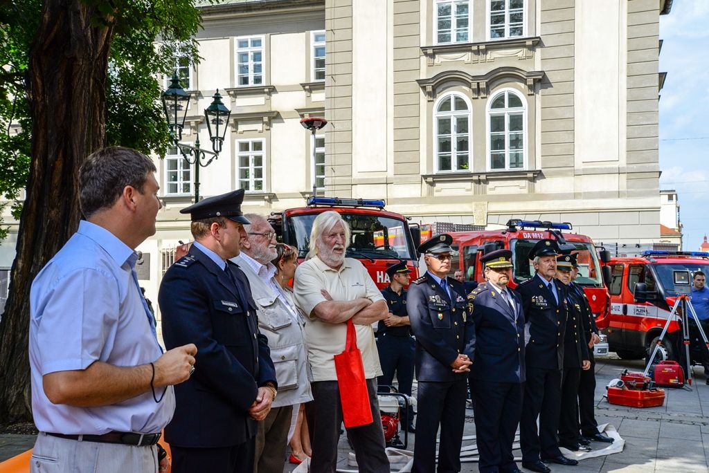 Výstava dobrovolných hasičů připomíná povodeň před 15 lety (foto: M. Pecuch, 24.8.2017)