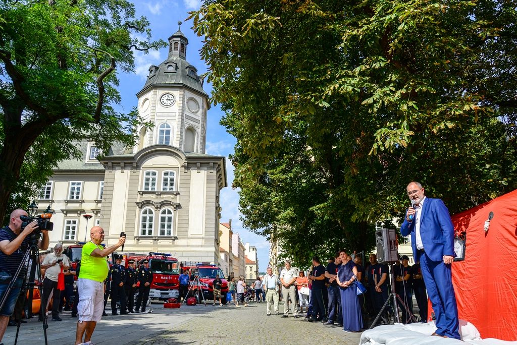 Výstava dobrovolných hasičů připomíná povodeň před 15 lety (foto: M. Pecuch, 24.8.2017)