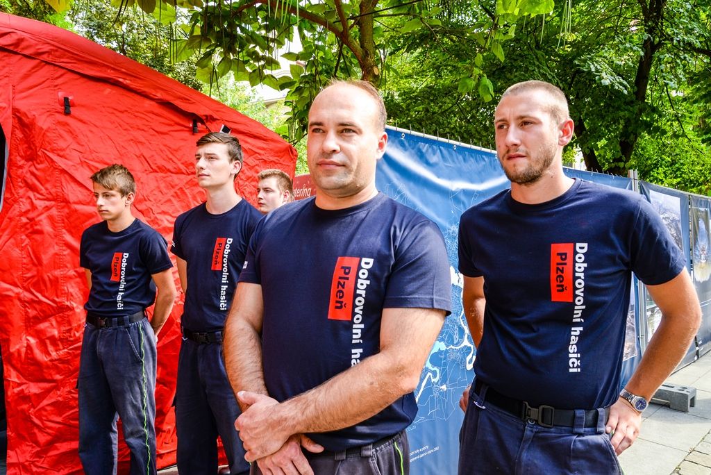 Výstava dobrovolných hasičů připomíná povodeň před 15 lety (foto: M. Pecuch, 24.8.2017)