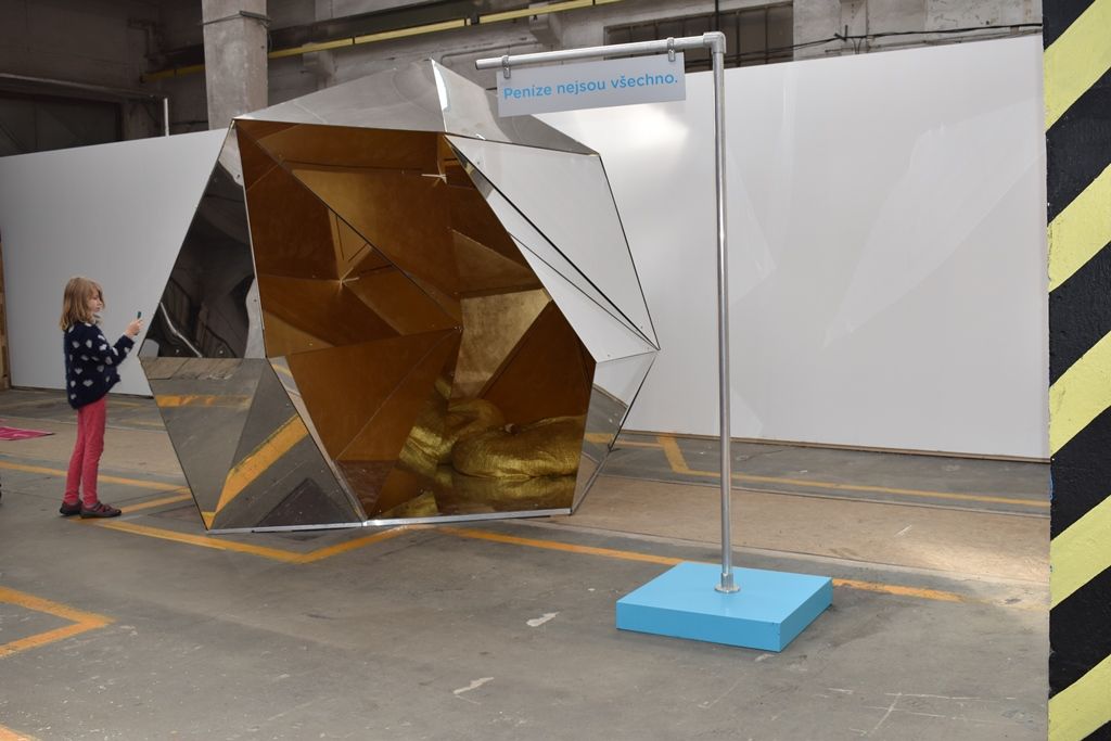 Výstava Jak se točí peníze učí děti hospodařit s penězi (foto: A. Jarošová, 4.10.2017)