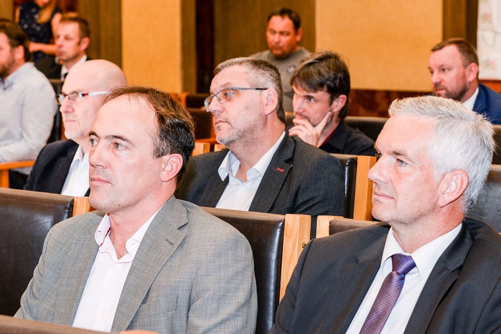 Zástupci města poděkovali partnerům a klubům Letní Sportmanie Plzeň 2017 (foto: M. Pecuch, 17.10.2017)