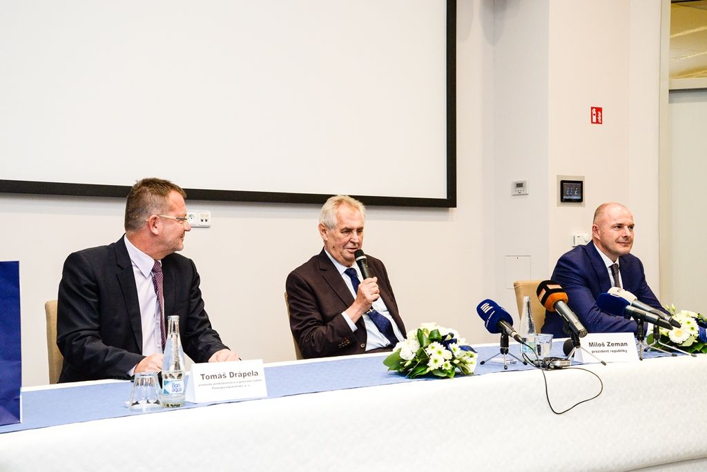Prezident si prohlédl spalovnu odpadu v Chotíkově (foto: M. Pecuch, 18.10.2017)