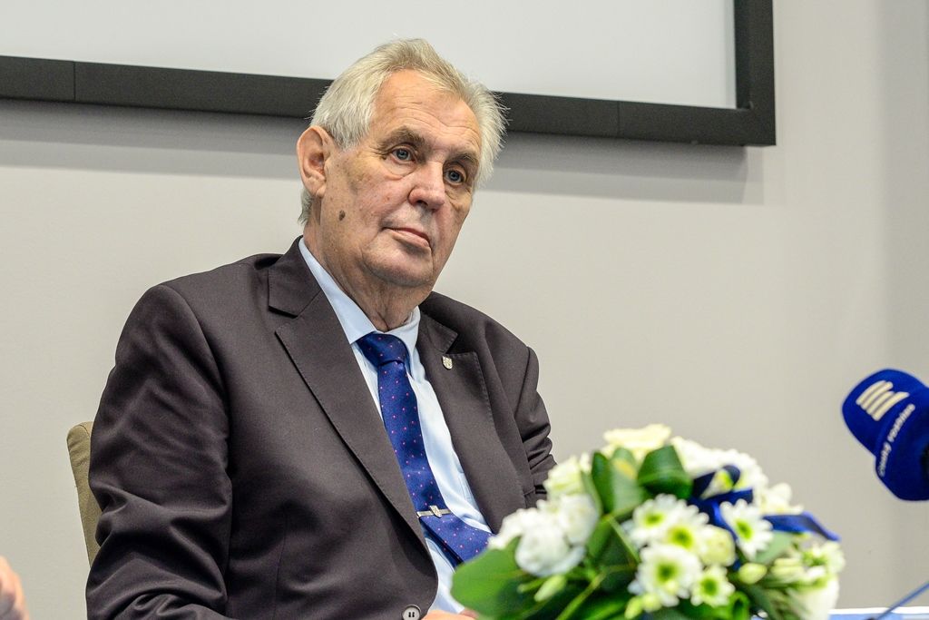 Prezident si prohlédl spalovnu odpadu v Chotíkově (foto: M. Pecuch, 18.10.2017)