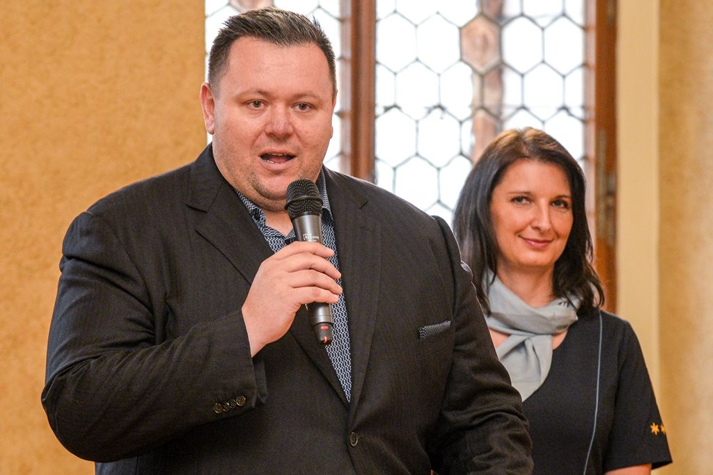 Děti převzaly ocenění ve výtvarné soutěži vyhlášené hasiči (foto: M. Pecuch, 15.11.2017)