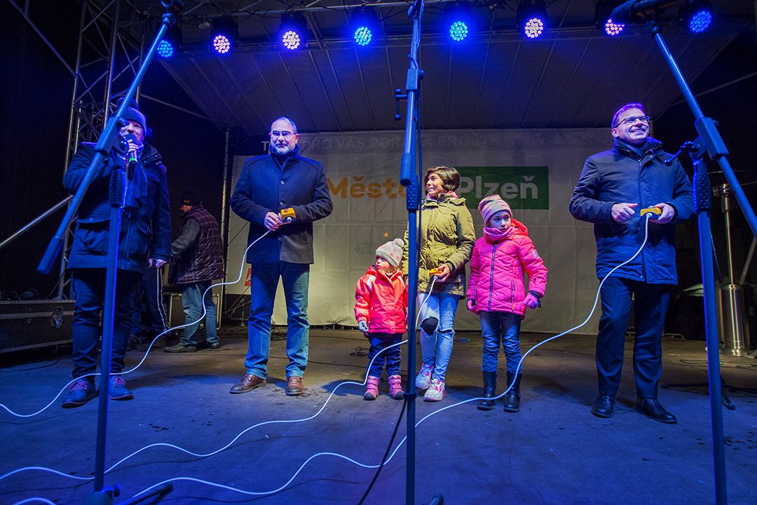 Vánoční strom v Plzni (foto: M. Chaloupka, 3.12.2017)