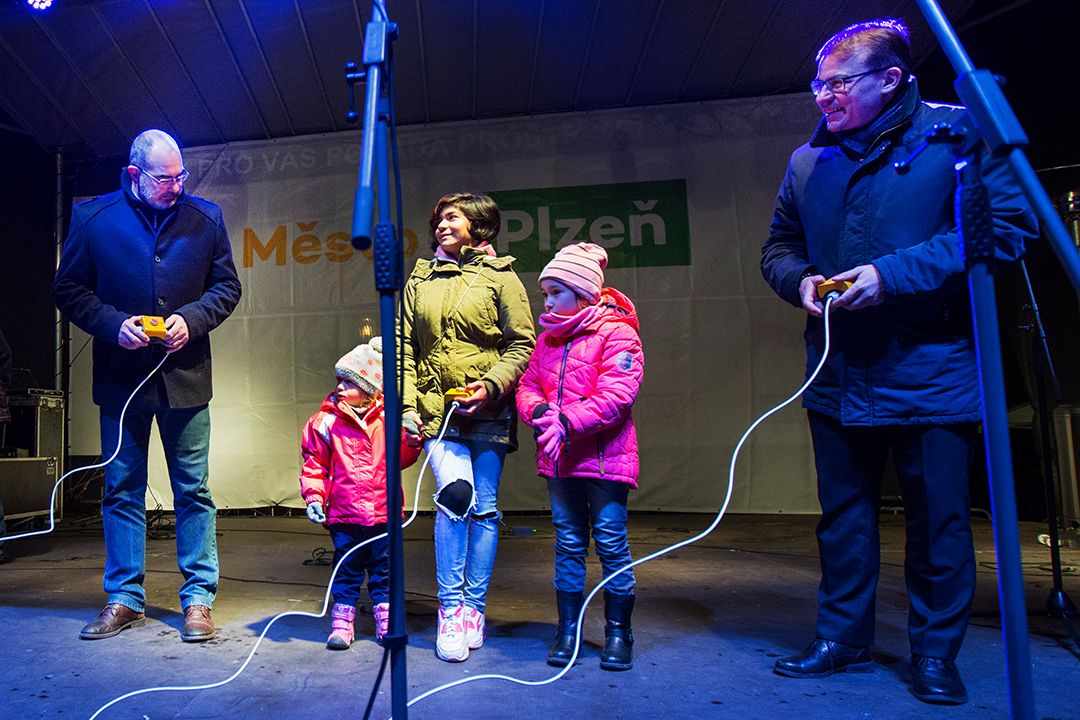 Vánoční strom v Plzni (foto: M. Chaloupka, 3.12.2017)
