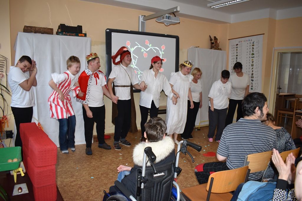 Primátor navštívil mikulášskou besídku dětí ze speciální školy (foto: E. Barborková, 5.12.2017)