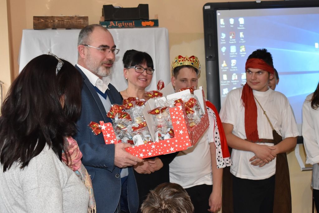 Primátor navštívil mikulášskou besídku dětí ze speciální školy