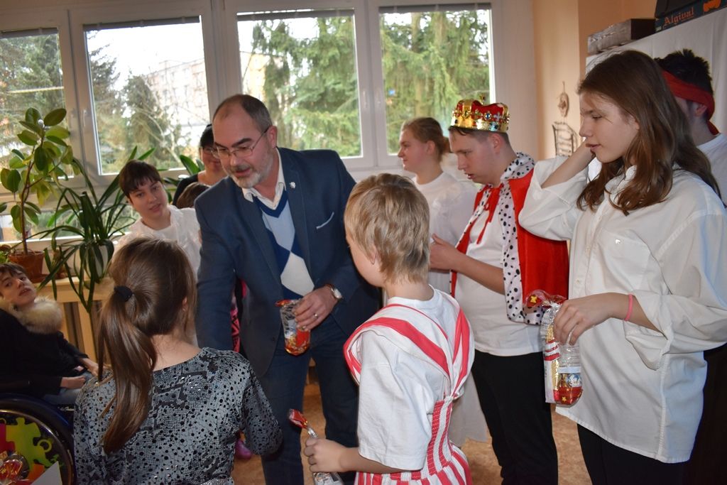 Primátor navštívil mikulášskou besídku dětí ze speciální školy (foto: E. Barborková, 5.12.2017)