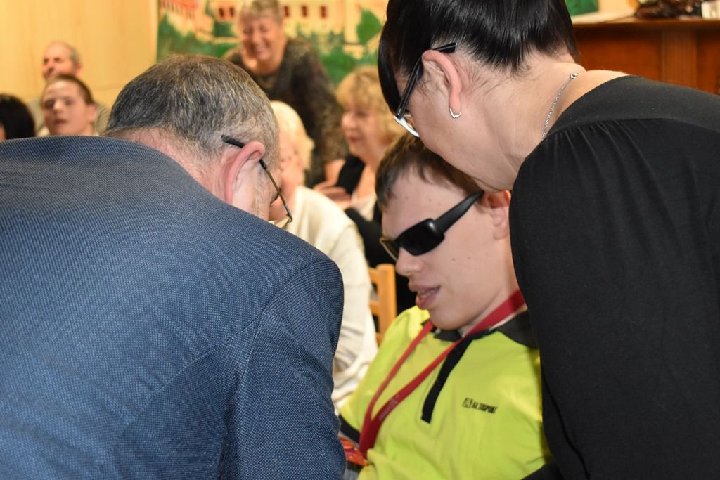 Primátor navštívil mikulášskou besídku dětí ze speciální školy (foto: E. Barborková, 5.12.2017)