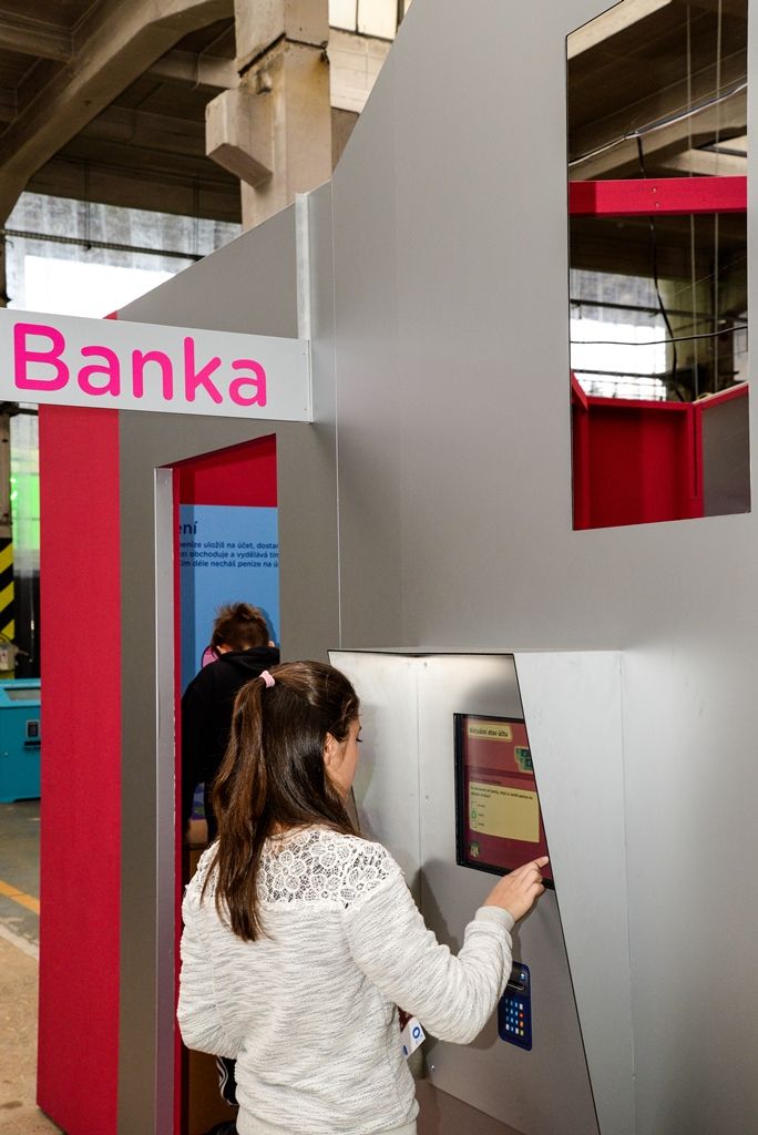 Výstava Jak se točí peníze (foto: M. Pecuch, 10.11.2017)