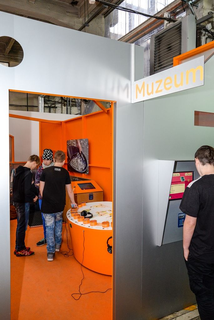 Výstava Jak se točí peníze (foto: M. Pecuch, 10.11.2017)