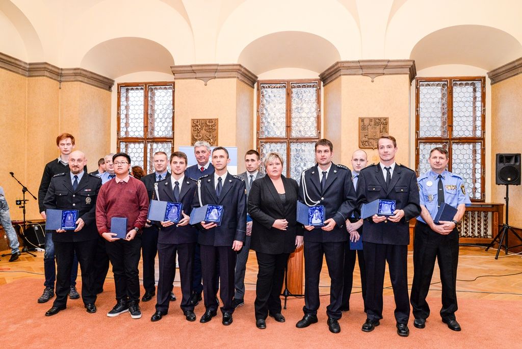 Plzeň ocenila mimořádné činy při záchraně lidského života a majetku
