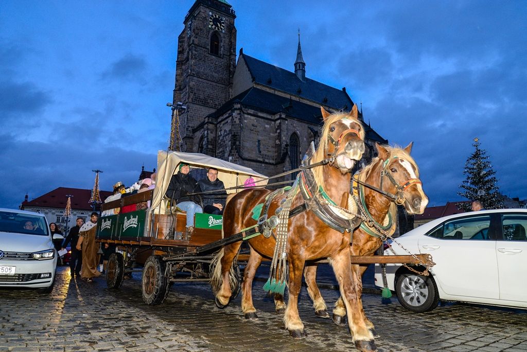 Zahájení Tříkrálové sbírky v Plzni (foto: M. Pecuch, 3.1.2018)