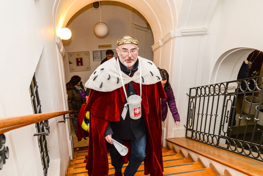 Primátor, hejtman a biskup podpořili Tříkrálovou sbírku (foto: M. Pecuch/A. Jarošová, 8.1.2018)